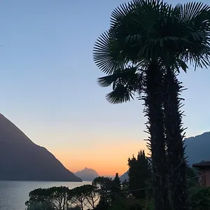 https://room-with-a-view-ginger.it-lombardy.com